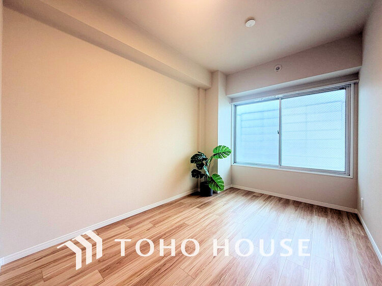 内装 シンプルですっきりとした室内は飽きのこない居心地の良い雰囲気