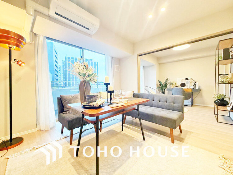 内装 家族みんなが爽やかに過ごせるように、光をたっぷり取り込んだLDK