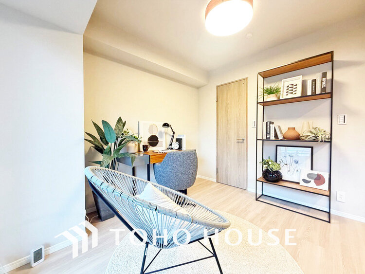 内装 シンプルですっきりとした室内は飽きのこない居心地の良い雰囲気