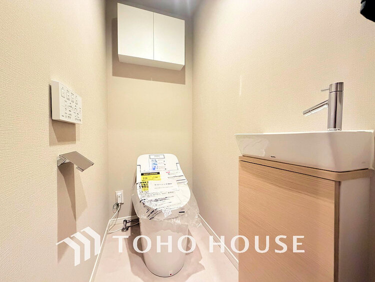 トイレ トイレには快適な温水洗浄便座付