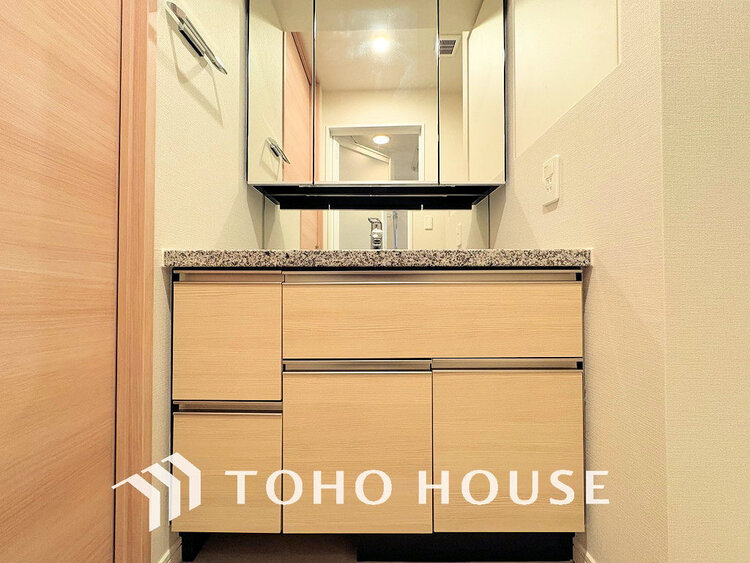 洗面 清潔感のある脱衣場