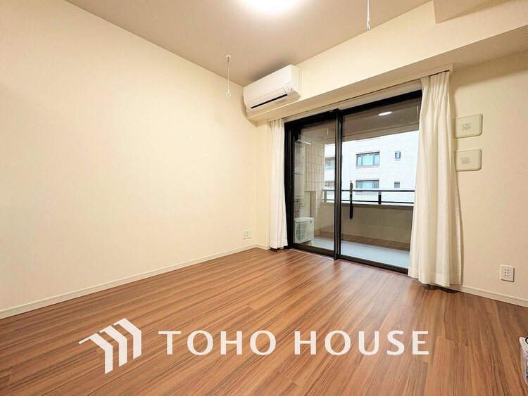 内装 広がりのある住空間、家族が集まるリビング・ダイニング