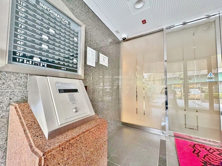 エントランス エントランスは、毎日の行き帰りで使う大事な空間です。