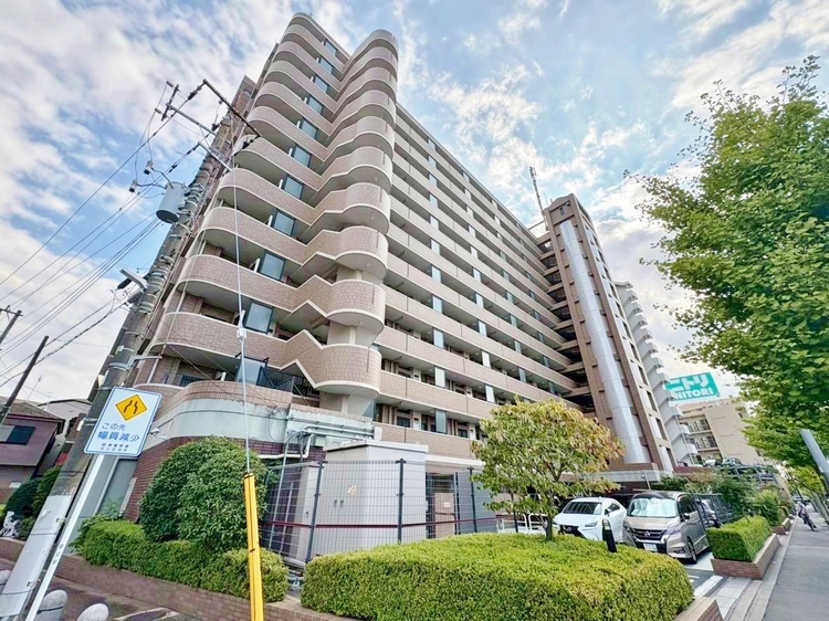 外観 ライフプランニングからローンまで、一貫してご説明させていただきます。お気軽にお問い合わせくださいませ。