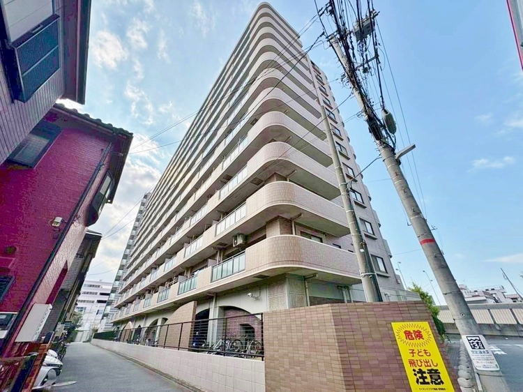 外観 現地に足をお運びいただいた際には、周辺散策などをお勧めいたします。