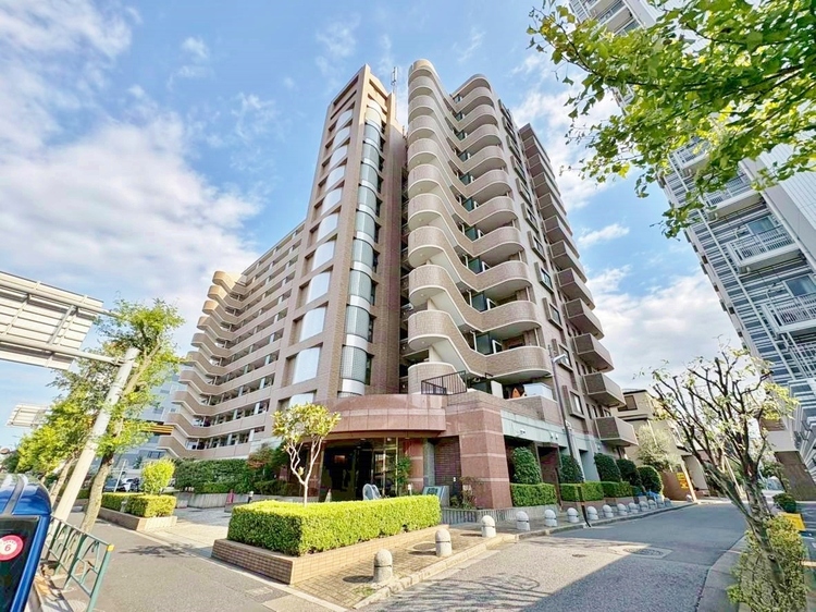 外観 資料には掲載していない情報が、現地にはたくさんあります。是非一度、現地をご確認ください。