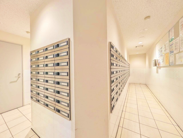 駐車場 郵便物を受け取るための郵便受けも、きちんと管理されています。