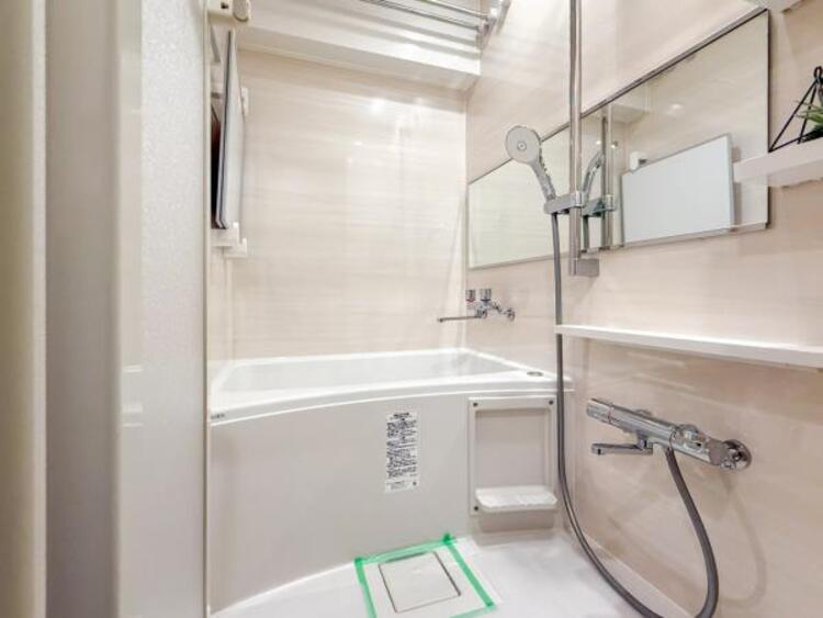 風呂 高級感を演出する内装。くつろぎのスペースにも、癒しのスペースにもなる心休まる空間です。