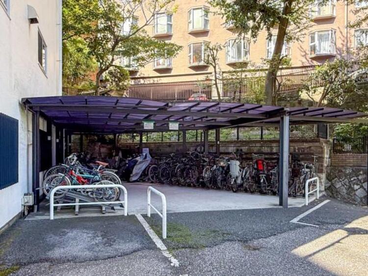 その他 敷地内に設けられた駐輪スペース。