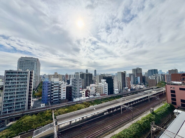 その他 眺望や窓からの景色が良いと、家で過ごす時間も快適です。