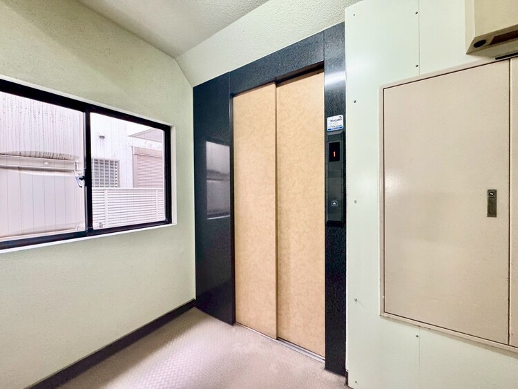 その他 エレベーター完備のため荷物が多くなっても安心。