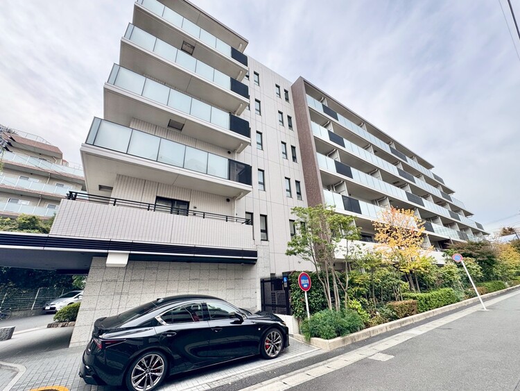 その他 飽きのこないシンプルモダンな外観です。