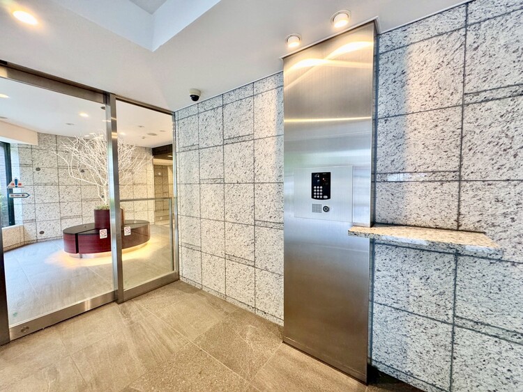 その他 オートロックついていますので、セキュリティ面でも安心です。