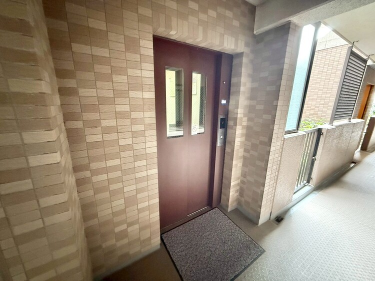 その他 エレベーター完備のため荷物が多くなっても安心。