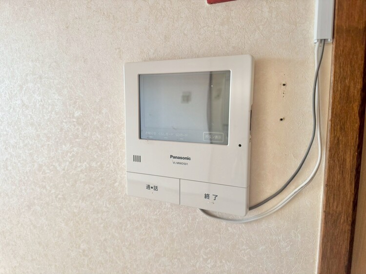 その他 誰が来てもわかる様にモニター付きインターホンを設置。