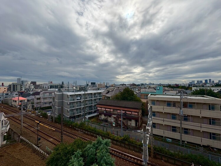 その他 眺望や窓からの景色が良いと、家で過ごす時間も快適です。