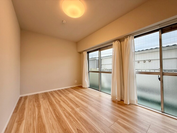 その他 清かで艶やかな時間をもたらしてくれる室内です。