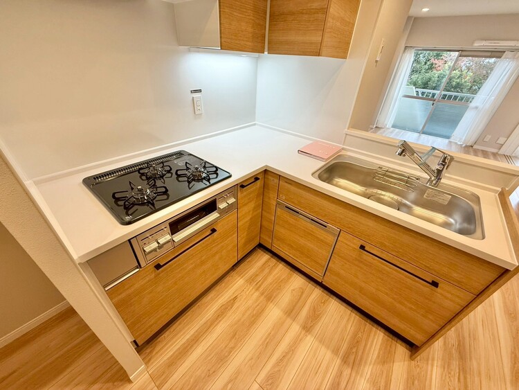 その他 使いやすくスタイリッシュなキッチン空間になっております。