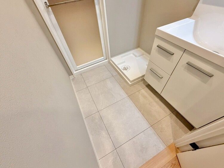 その他 十分な広さの脱衣所。