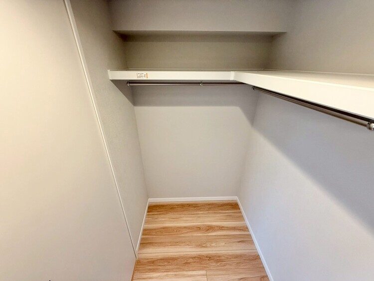 その他 収納スペースが付いていて、お部屋を広く使っていただけます。