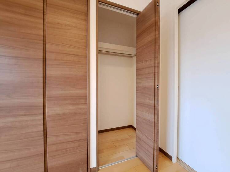 その他 収納スペースが付いていて、お部屋を広く使っていただけます。