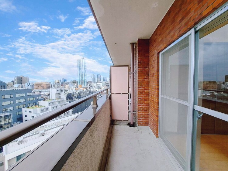 その他 朝の澄んだ空気や、夕方に吹く清々しい風を感じられるバルコニー。