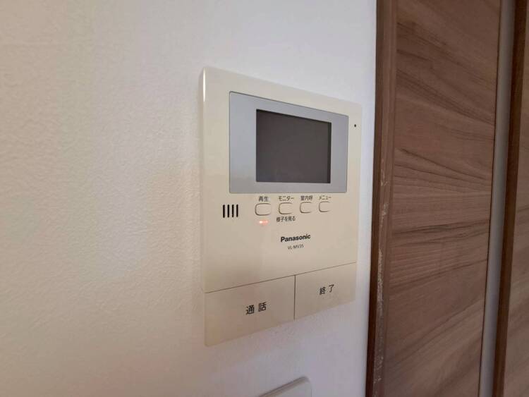 その他 誰が来てもわかる様にモニター付きインターホンを設置。