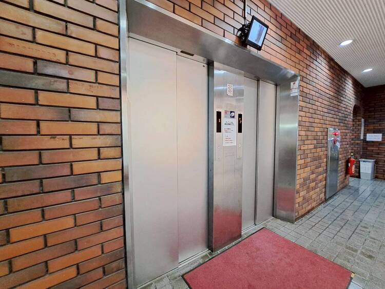 その他 エレベーター完備のため荷物が多くなっても安心。
