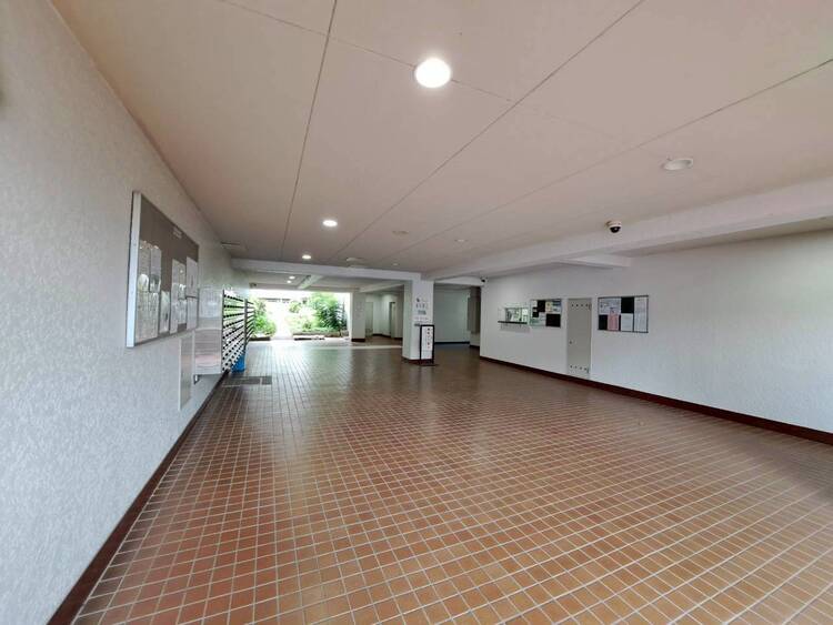 その他 館内は静寂な中が保たれており、管理が行き届いている印象を受けました。