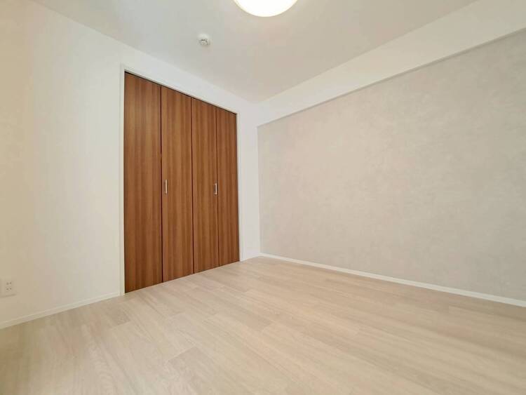 その他 清かで艶やかな時間をもたらしてくれる室内です。