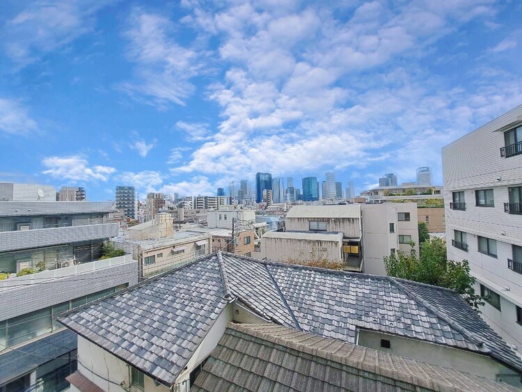 その他 眺望や窓からの景色が良いと、家で過ごす時間も快適です。