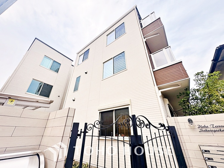 その他 使いやすく、明るい洋室に仕上がります。子供部屋や趣味のお部屋にご利用できます。ご自身で家具などを配置し、素敵な空間を創り上げられます。