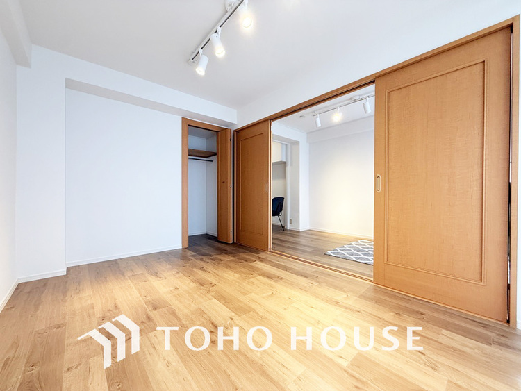 内装 1日の疲れを癒し、心地よく寛げるようゆったりとした広さをしています