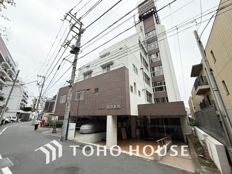 外観 〜複数路線利用可「目黒」駅徒歩5分の好立地〜4階南東向きにつき、陽当たり・通風・眺望良好〜