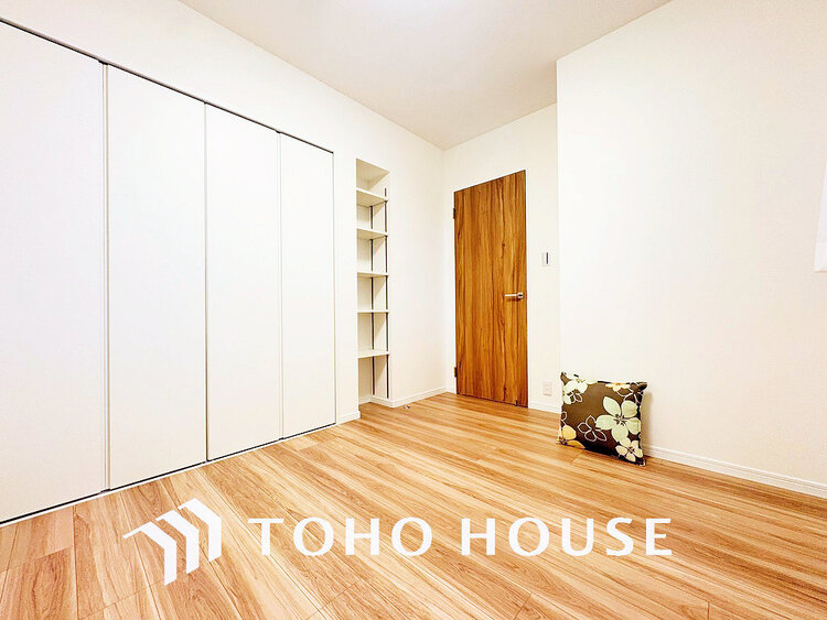 内装 シンプルですっきりとした室内は飽きのこない居心地の良い雰囲気