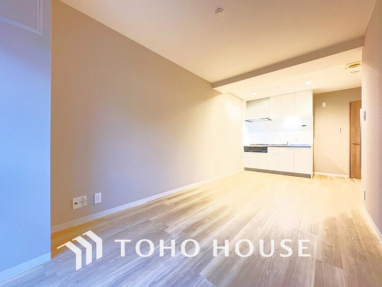 内装 広がりのある住空間、家族が集まるリビング・ダイニング