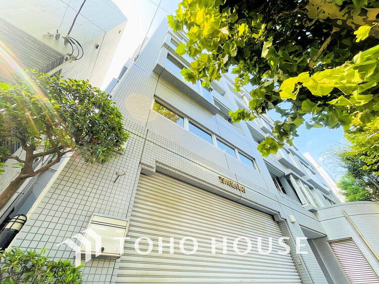 外観 〜「幡ヶ谷」駅徒歩7分、大切なペットと暮らせるリノベーション住戸〜南西向きにつき陽当り良好〜