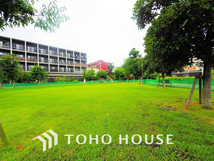 周辺 渋谷区立幡ヶ谷ひだまり公園　距離200ｍ