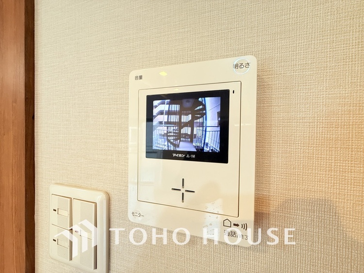 その他 来客が一目でわかるモニター付きインターホン