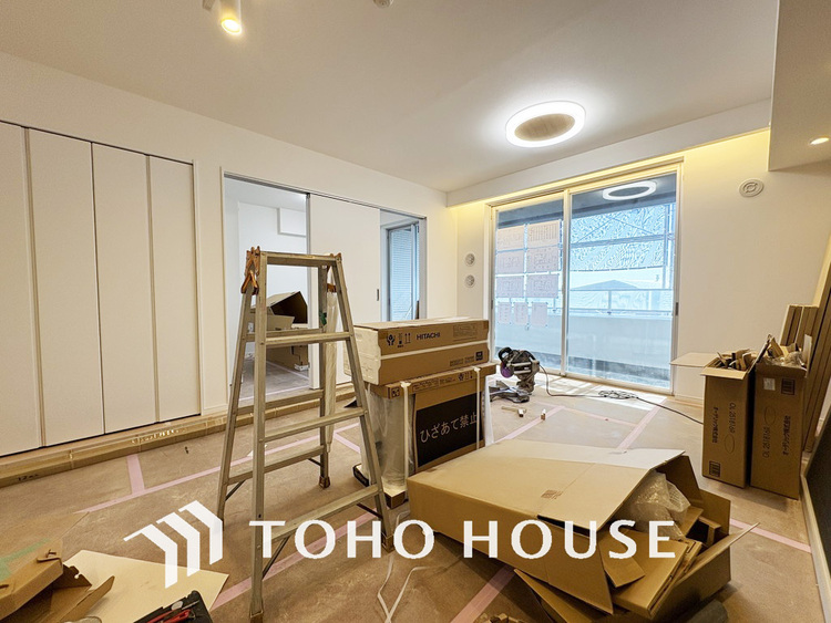 キッチン 柔らかな陽のそそぐ心地よいリビングダイニング（リフォーム中）