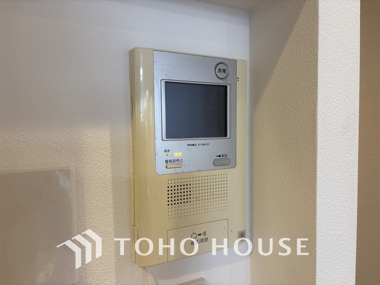 その他 来客が一目でわかるモニター付きインターホン