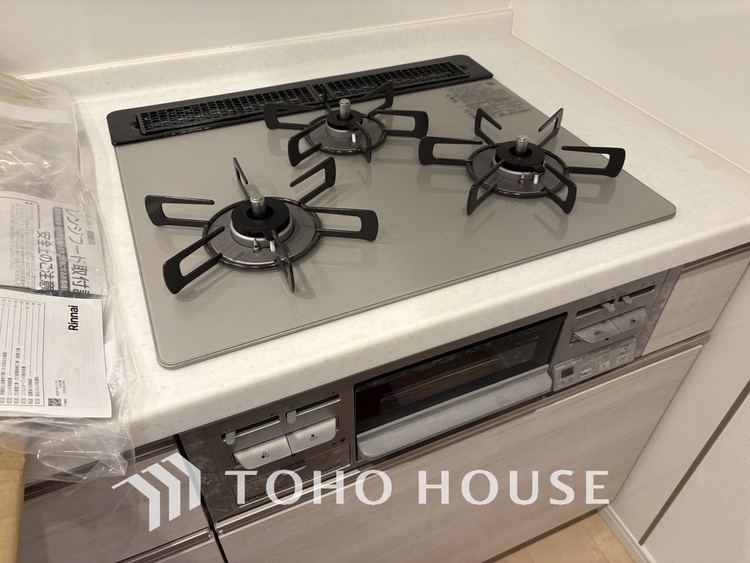 その他 3口ガスコンロで効率よくお料理できますね