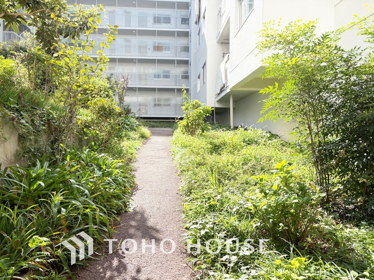 外観 【改装中】【PRIVATE ROOM】◆属毛離裏◆子は父を手本とし、母に愛育されて成長する。家族の深い繋がり。いつまでも大切にしたい。