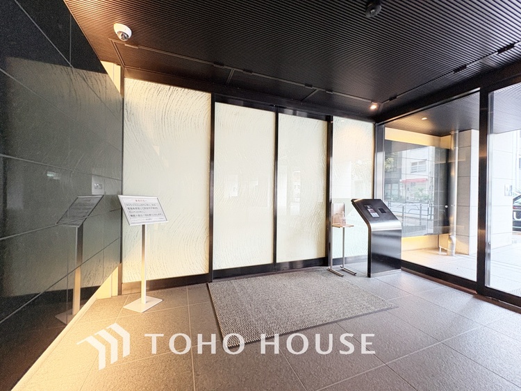 エントランス ここに集まる家族の会話と笑顔が絶え間なく続く幸せな空間。