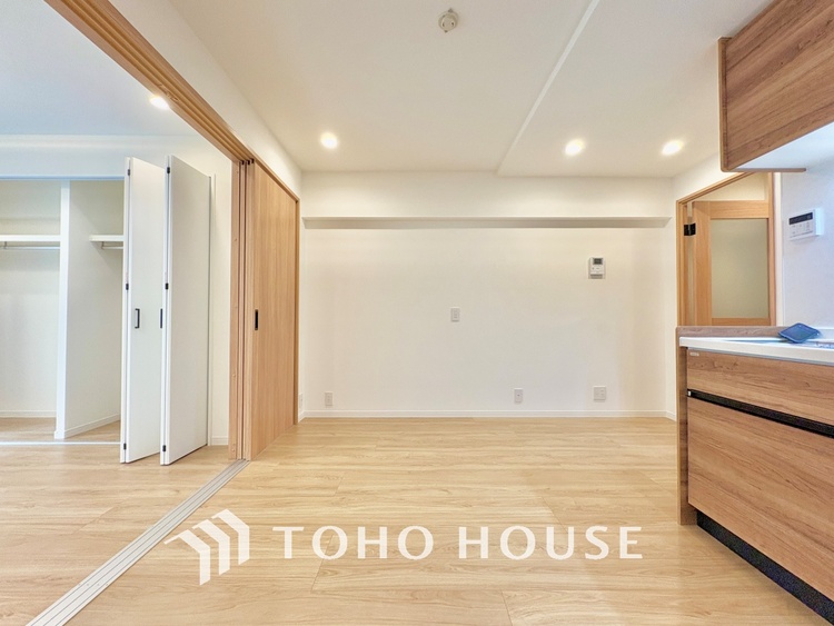 内装 「想像していた以上に広い」が写真を撮っているときの感想です。家事動線に配慮したプランによりご家族がくつろげる明るく広い空間が確保できました。