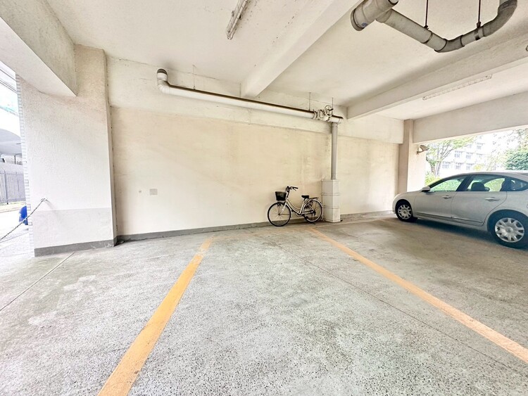 駐車場 駐車スペースが嬉しいですね。※空き状況は都度ご確認下さい。