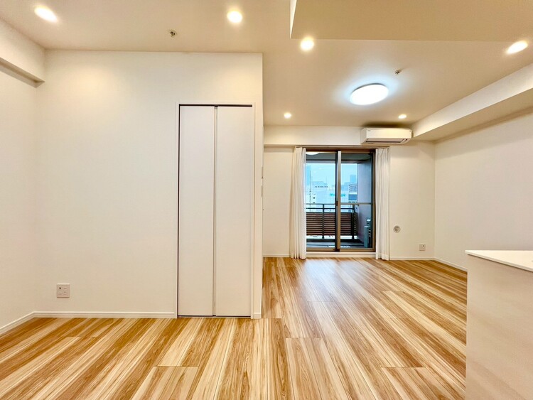 居間 伸びやかな空間のなかで、ゆったりとしたひとときを過ごせます。