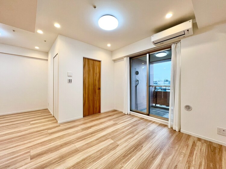 居間 シンプルな内装と偏り過ぎないデザインで統一しました。