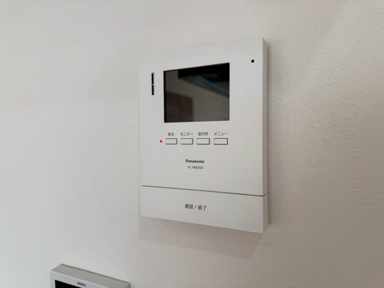 その他 誰が来てもわかる様にモニター付きインターホンを設置。