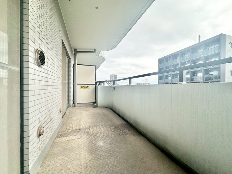 その他 朝の澄んだ空気や、夕方に吹く清々しい風を感じられるバルコニー。